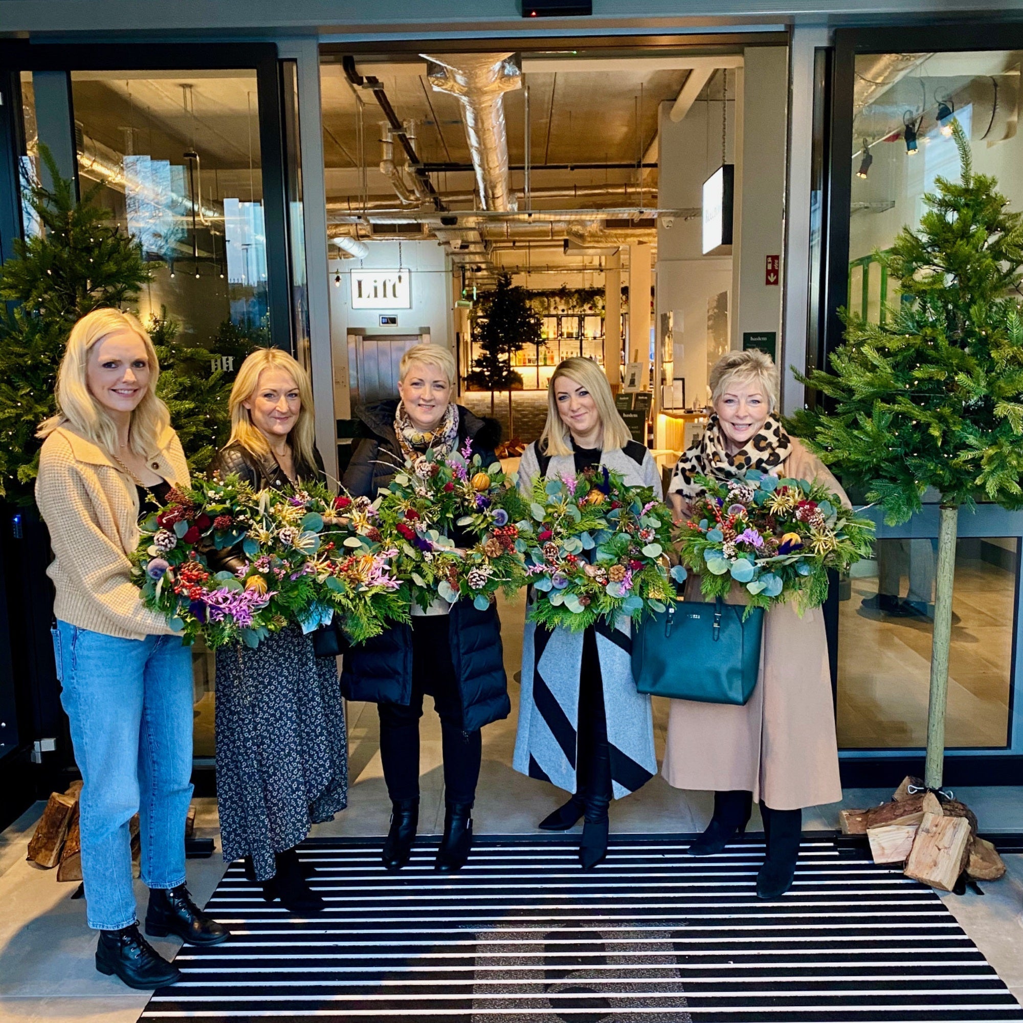 Christmas Wreath Workshop - Sat 30th Nov (10am - 12pm)